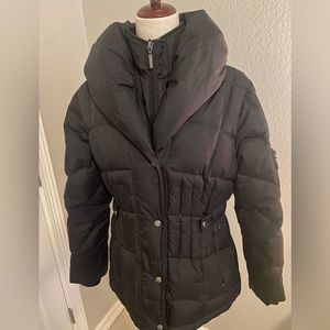 Mac by Maxkintosh black winter coat with high neck detail. Sz Medium